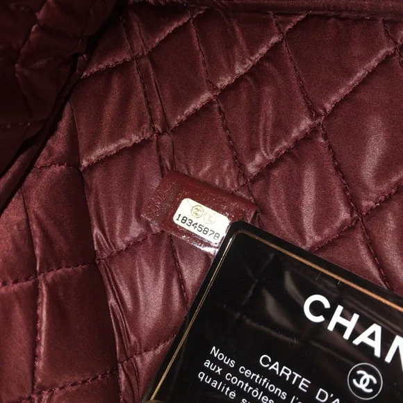 Authentic CHANEL Cherry Color Caviar Large Clutch | Cosmetic Bag - Picture 11 of 11